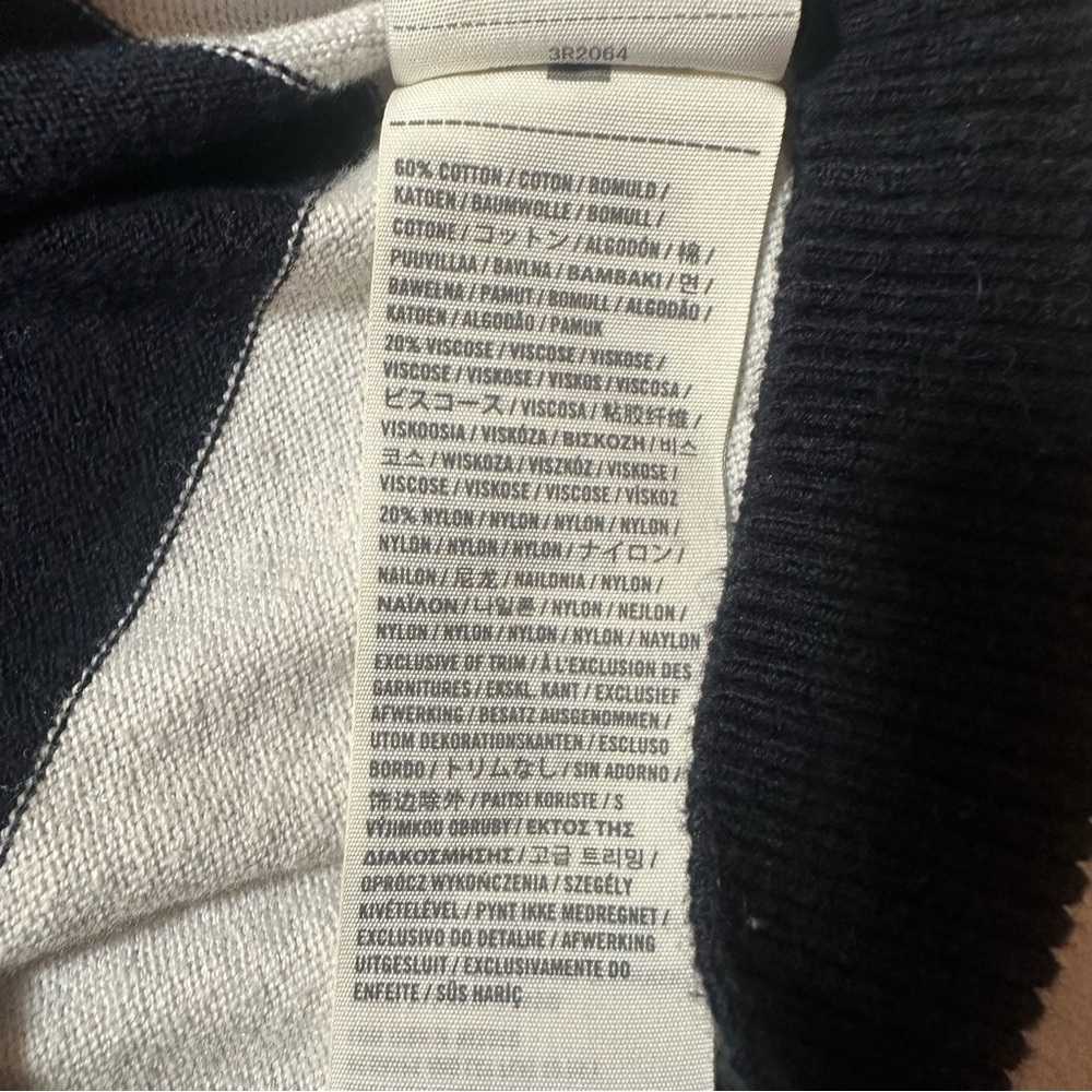Y2K Hollister Navy White Stripe Cardigan V-Neck Women’s Medium Vintage - Picture 7 of 7